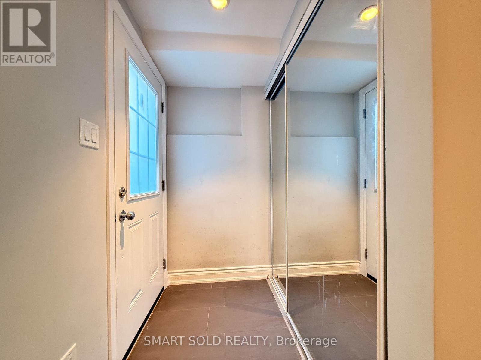 725 - 10 Laidlaw Street, Toronto, Ontario  M6K 1X2 - Photo 11 - W13660434