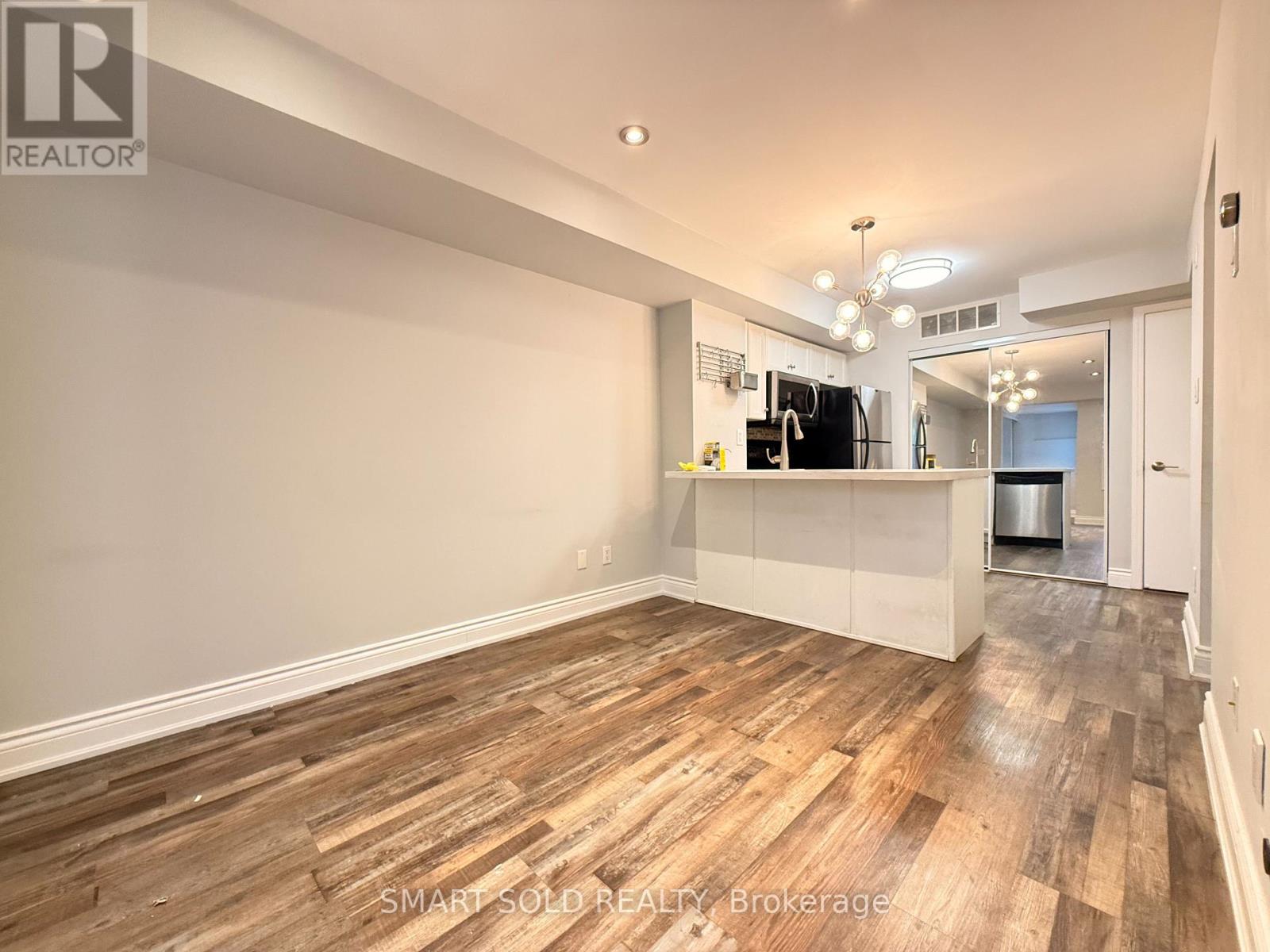 725 - 10 Laidlaw Street, Toronto, Ontario  M6K 1X2 - Photo 2 - W13660434