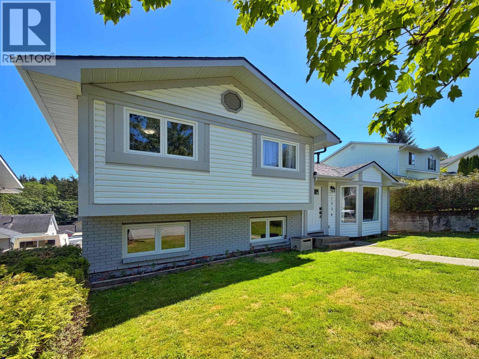 1228 E 7th Avenue, Prince Rupert, British Columbia  V8J 4N2 - Photo 3 - R3138185