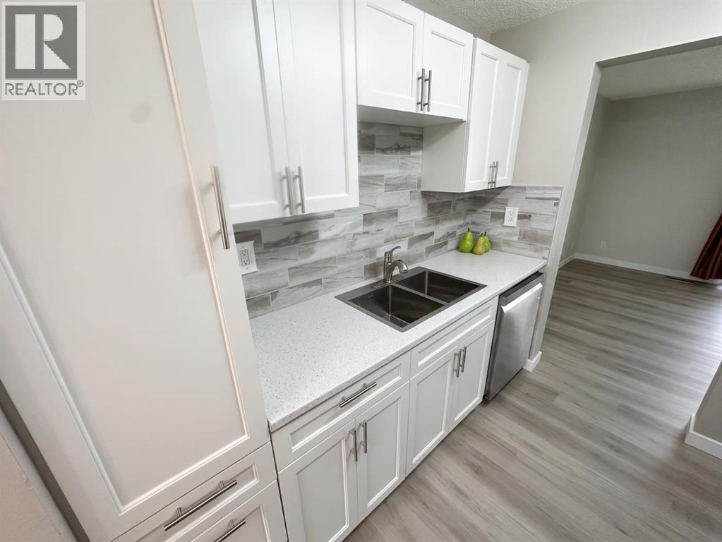 #16, 5935 63 Street, Red Deer, Alberta  T4N 6C1 - Photo 3 - A2303439