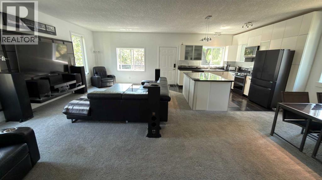 212 Underwood Avenue, Diamond City, Alberta  T0K 0T0 - Photo 13 - A2333131