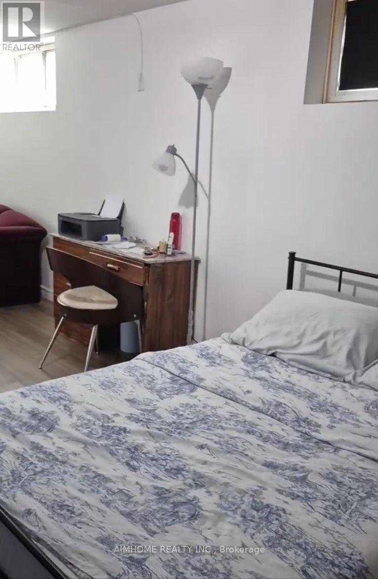 Lower - 256 Patricia Avenue, Toronto, Ontario  M2M 1J8 - Photo 11 - C13637888