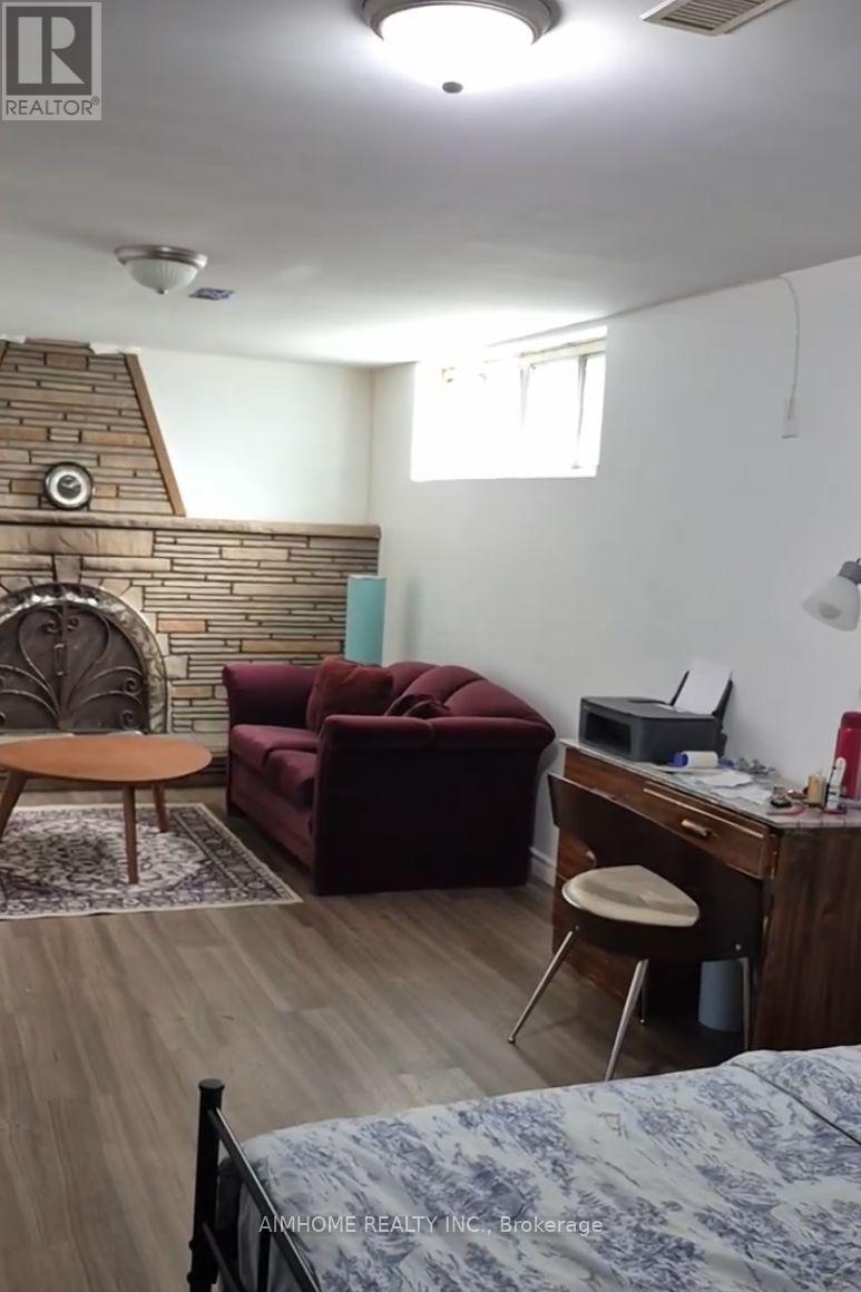 Lower - 256 Patricia Avenue, Toronto, Ontario  M2M 1J8 - Photo 9 - C13637888