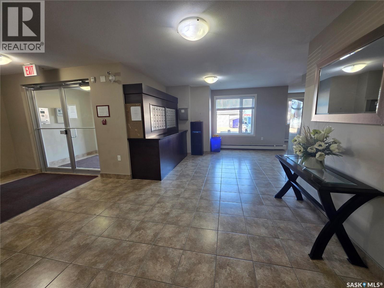 308 306 Petterson Drive, Estevan, Saskatchewan  S4A 2A8 - Photo 2 - SK045174