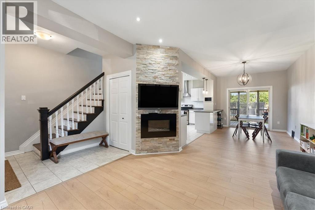 11 Primrose Avenue, Hamilton, Ontario  L8L 2K7 - Photo 7 - 40854608
