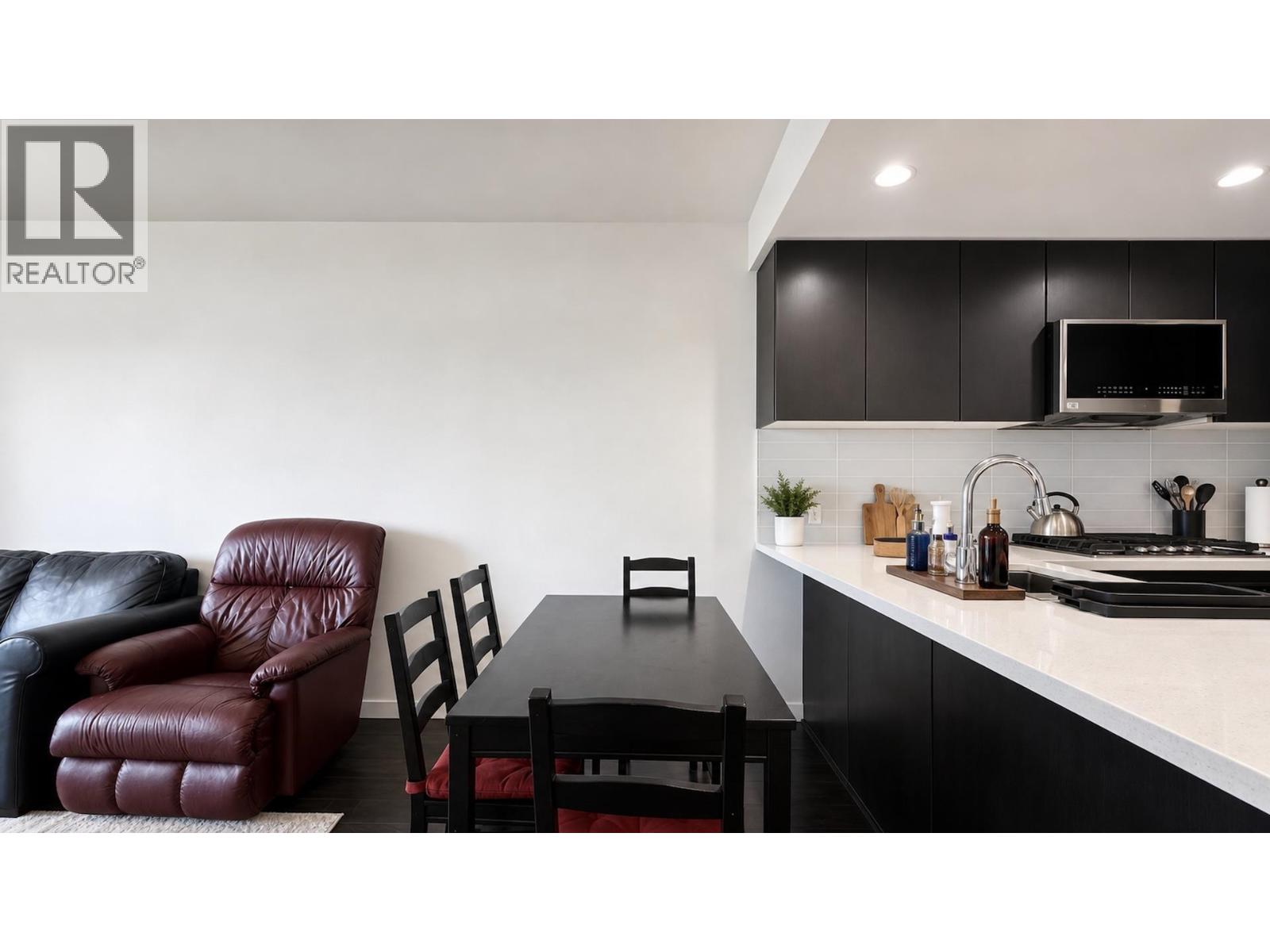 1805 3093 Windsor Gate, Coquitlam, British Columbia  V3B 0N2 - Photo 6 - R3154565