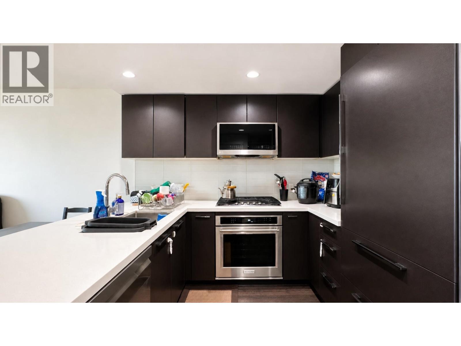 1805 3093 Windsor Gate, Coquitlam, British Columbia  V3B 0N2 - Photo 8 - R3154565