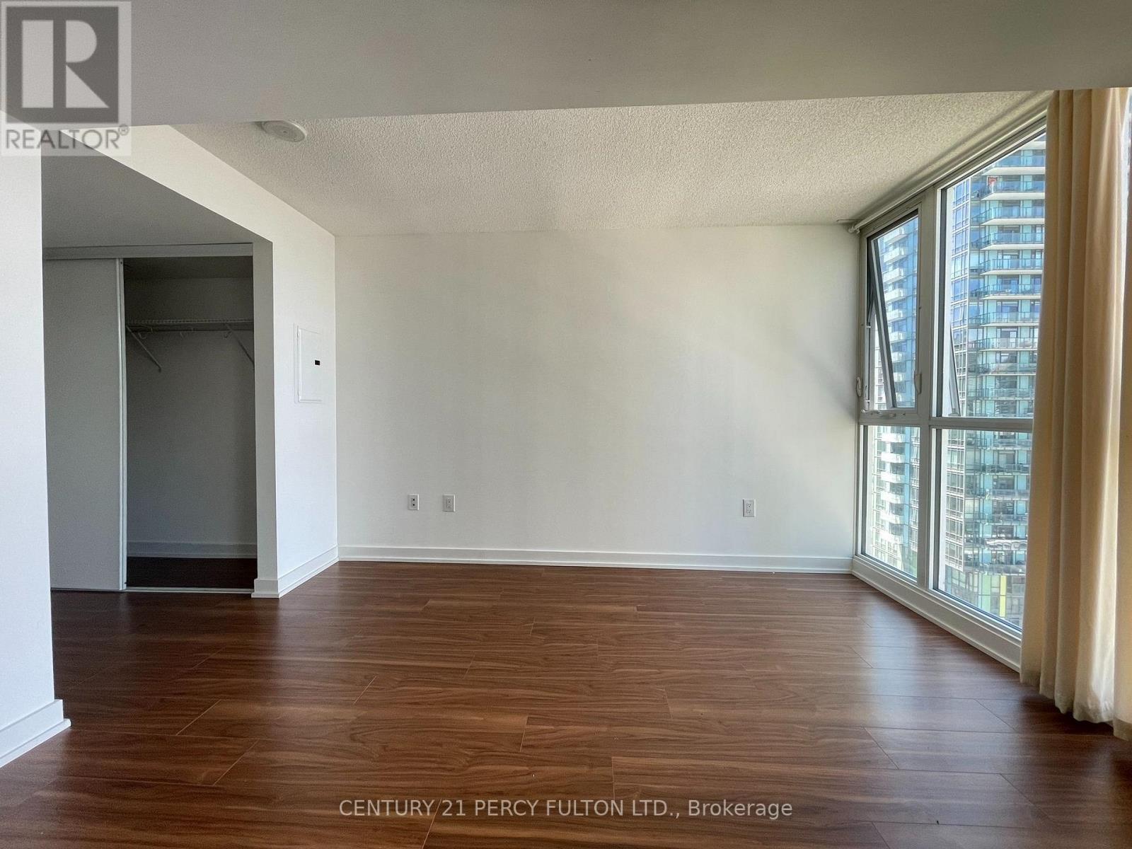 1811 - 85 Queens Wharf Road, Toronto, Ontario  M5V 0J9 - Photo 8 - C13660460