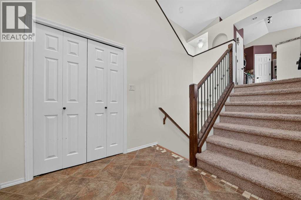 62 Coalbanks Gate W, Lethbridge, Alberta  T1J 2A1 - Photo 11 - A2332365