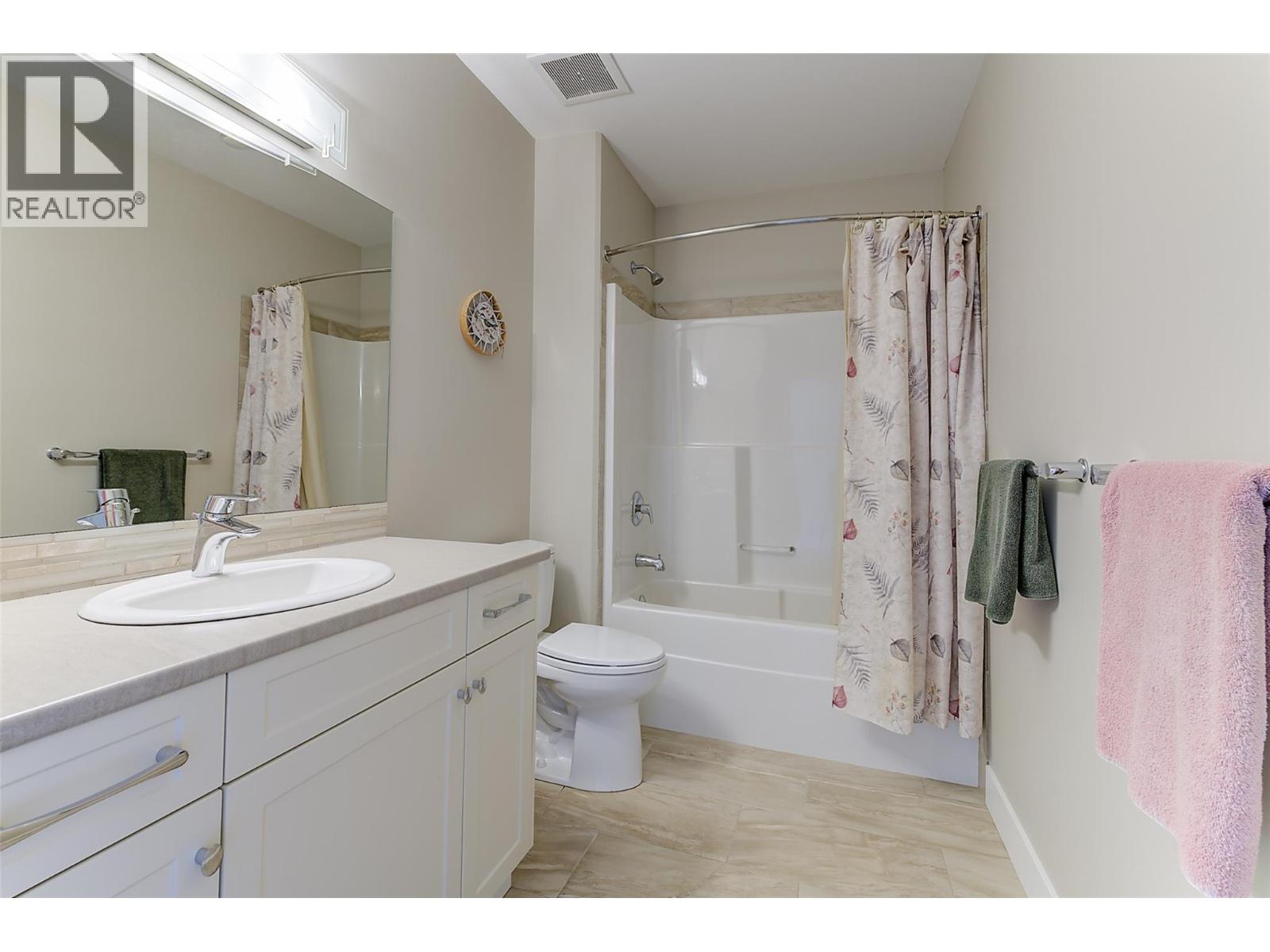 1836 Tower Ranch Boulevard Unit# 2, Kelowna, British Columbia  V1P 1S8 - Photo 47 - 10395885
