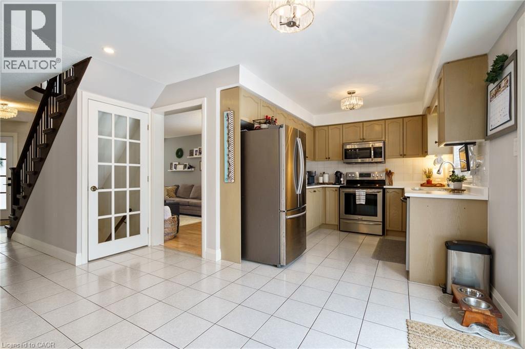 213 Fellowes Crescent, Waterdown, Ontario  L0R 2H3 - Photo 11 - 40854835