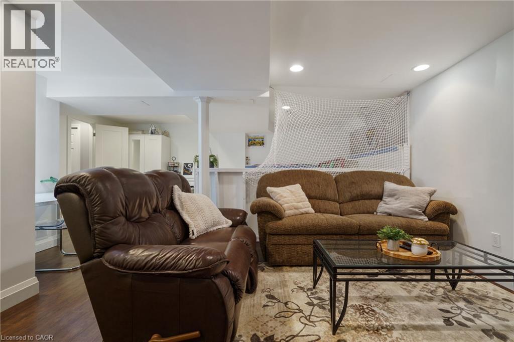 213 Fellowes Crescent, Waterdown, Ontario  L0R 2H3 - Photo 34 - 40854835