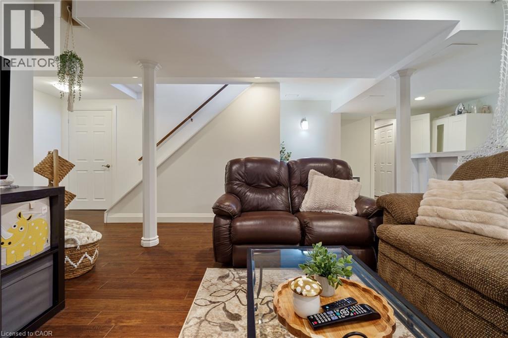 213 Fellowes Crescent, Waterdown, Ontario  L0R 2H3 - Photo 38 - 40854835