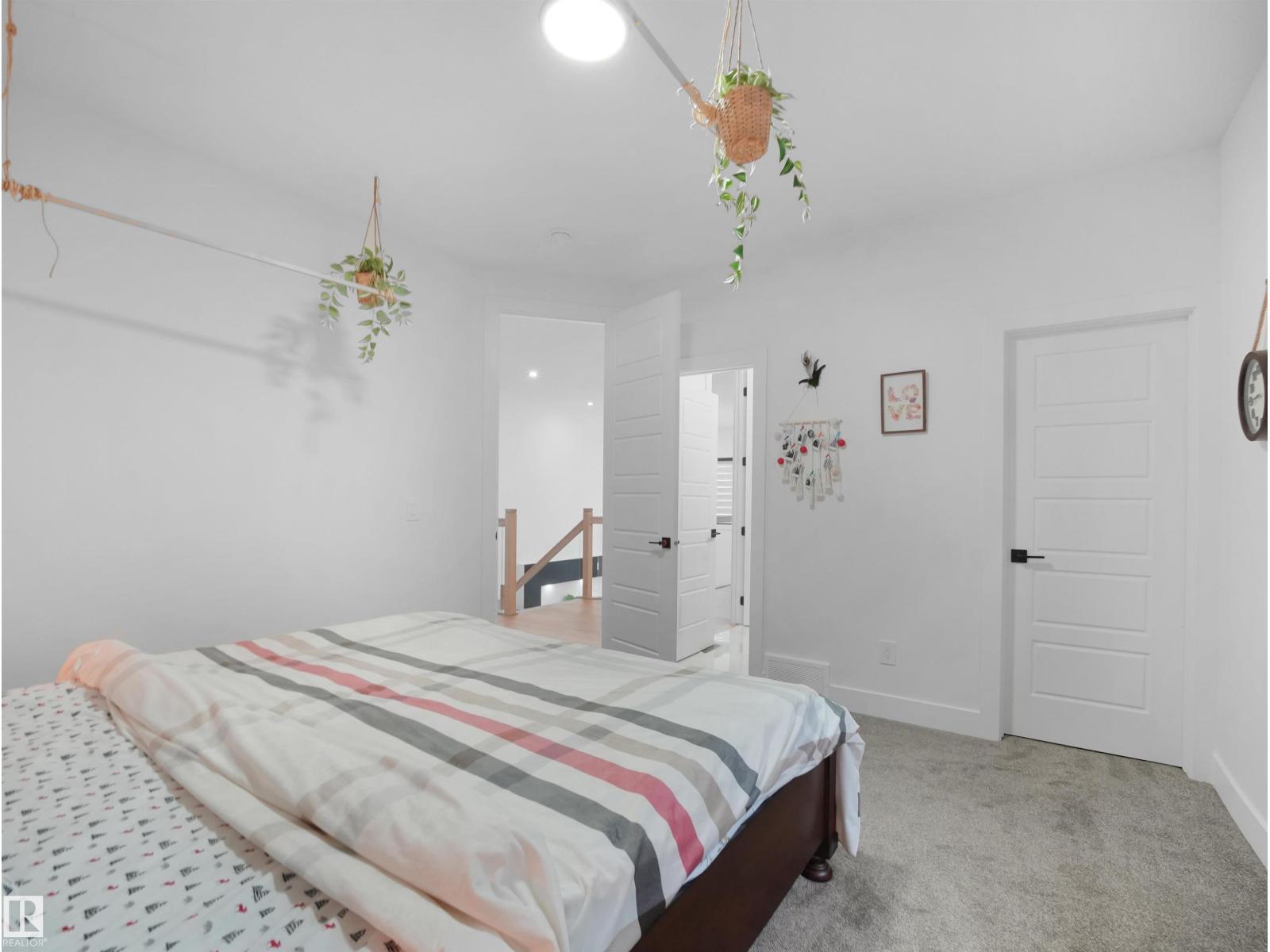 2928 1 Av Sw, Edmonton, Alberta  T6X 3E2 - Photo 35 - E4503119
