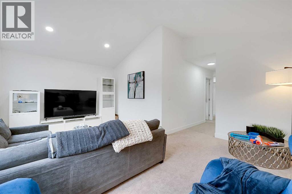 6 Aspen Stone Mews Sw, Calgary, Alberta  T3H 5Z1 - Photo 24 - A2335287