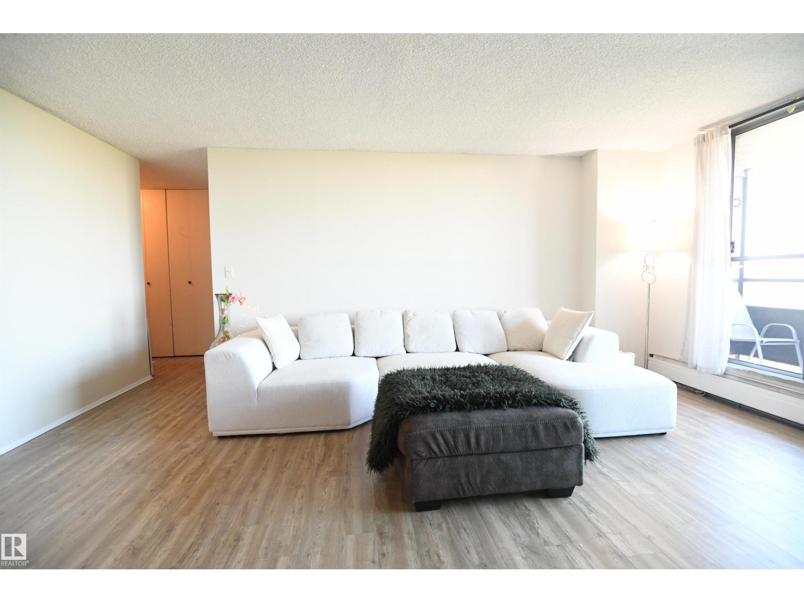 #1305 13910 Stony Plain Rd NW, Edmonton, Alberta  T5N 3R2 - Photo 6 - E4503122