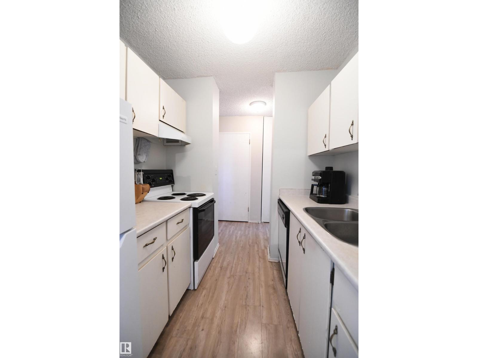 #1305 13910 Stony Plain Rd NW, Edmonton, Alberta  T5N 3R2 - Photo 10 - E4503122