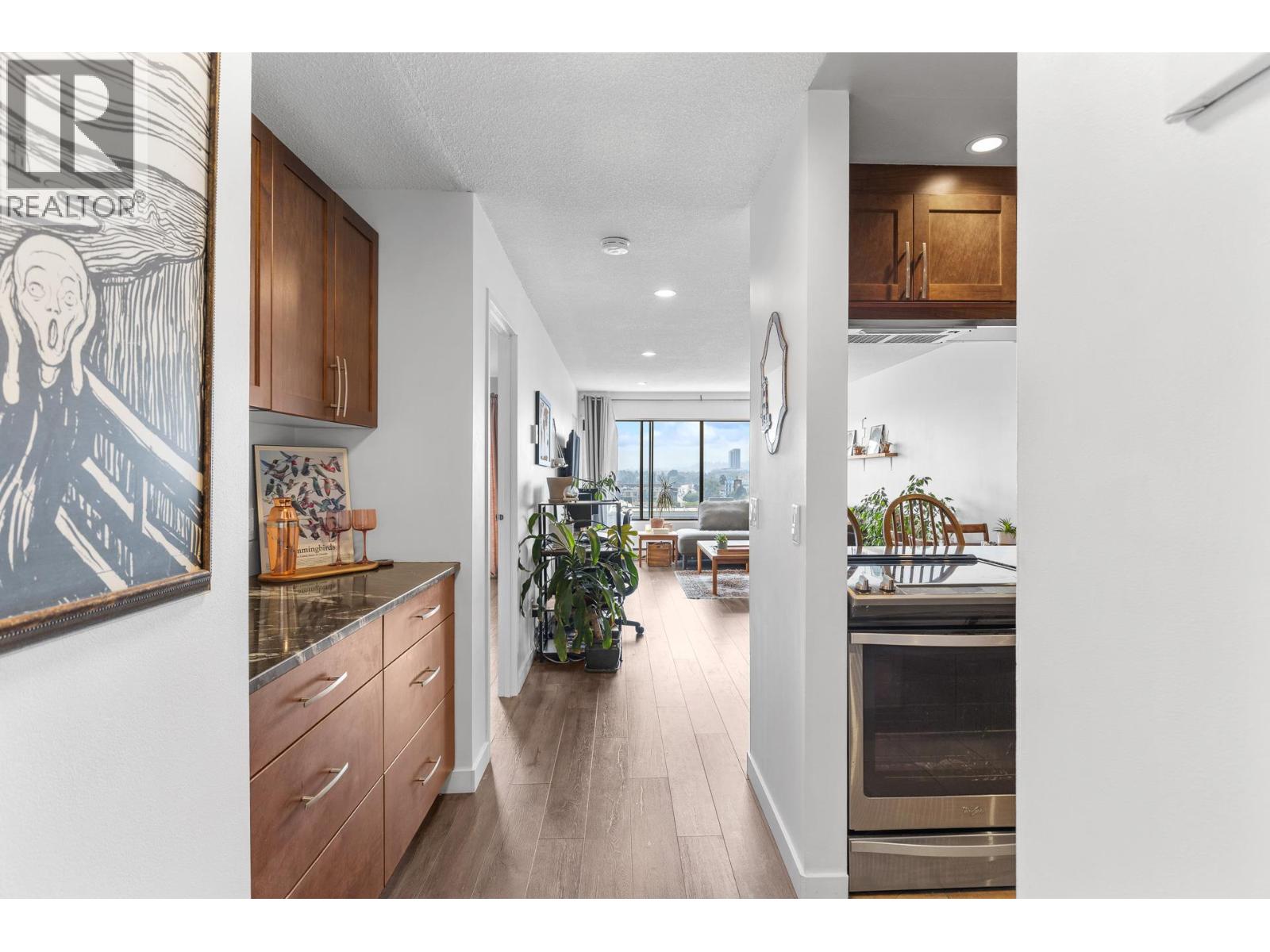 737 Leon Avenue Unit# 1205, Kelowna, British Columbia  V1Y 8L6 - Photo 4 - 10395570