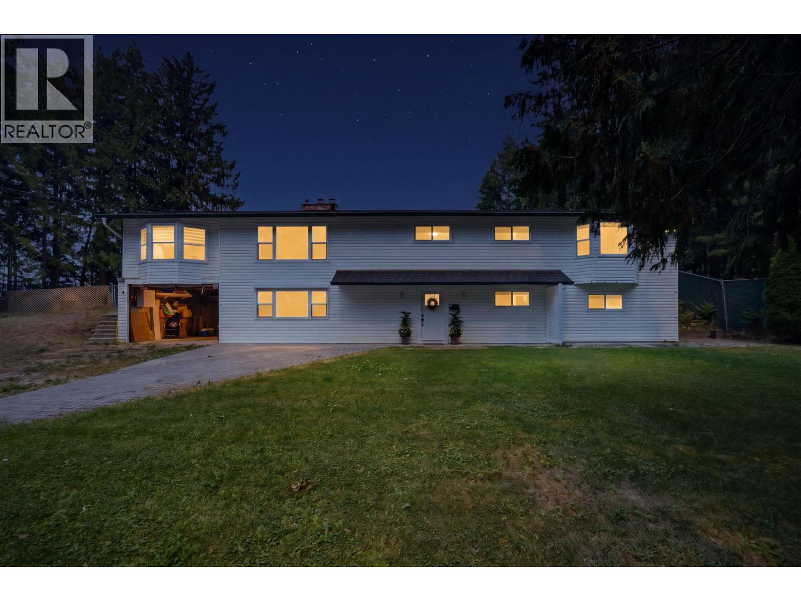 3251 5 Avenue SE, Salmon Arm, British Columbia  V1E 2B8 - Photo 2 - 10397263