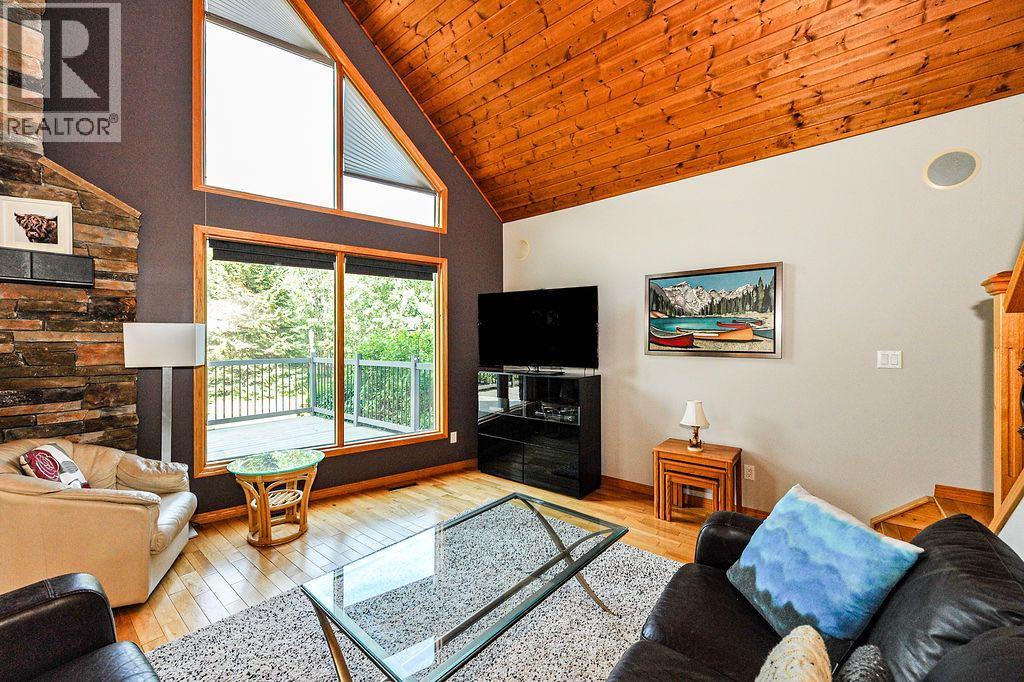 46237 Rr 202, Rural Camrose County, Alberta  T4V 2M9 - Photo 5 - A2336086