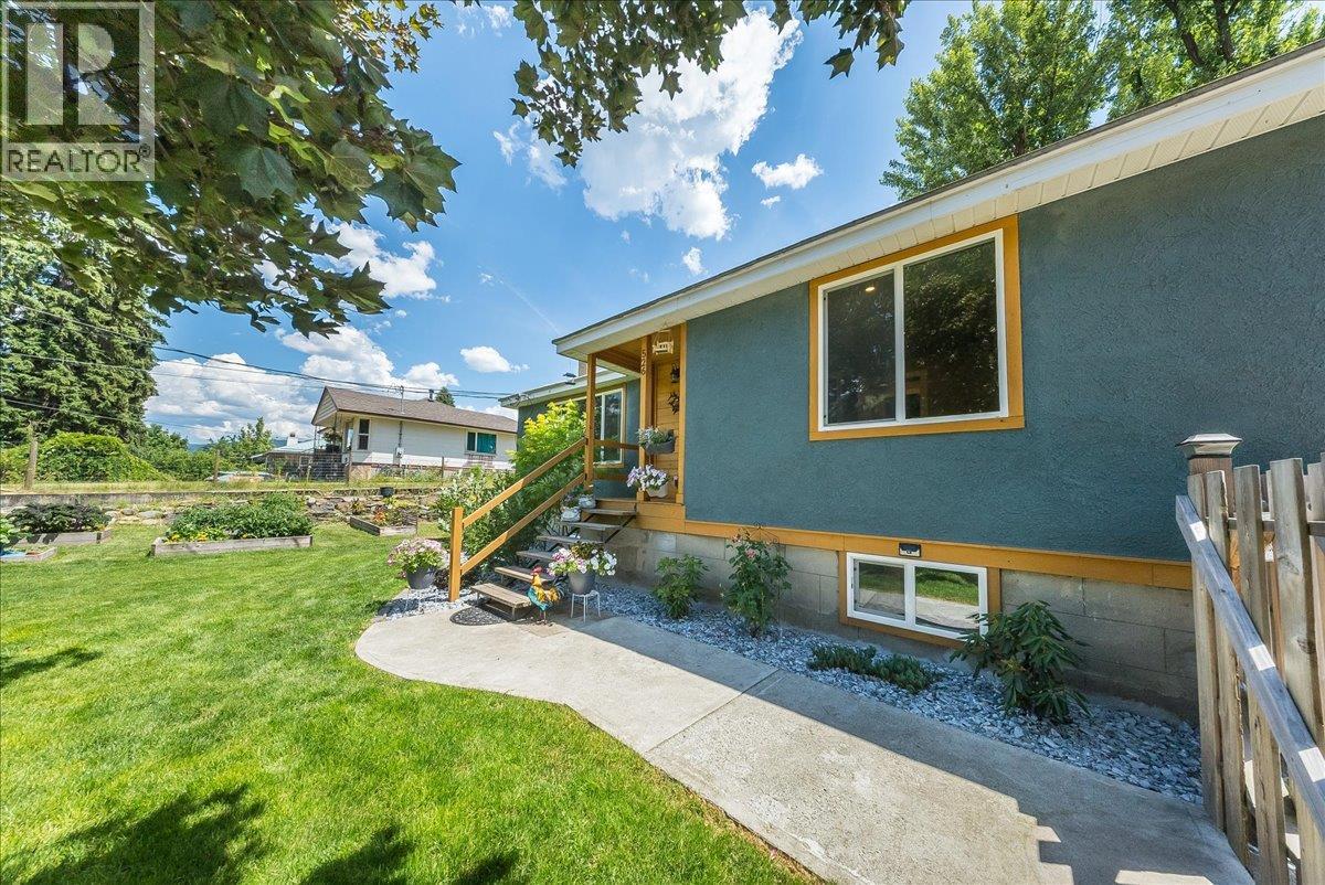 526 12th Avenue, Genelle, British Columbia  V0G 1G0 - Photo 36 - 10393053
