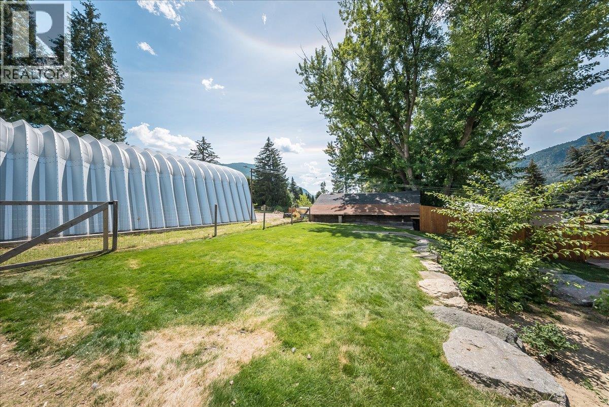 526 12th Avenue, Genelle, British Columbia  V0G 1G0 - Photo 49 - 10393053
