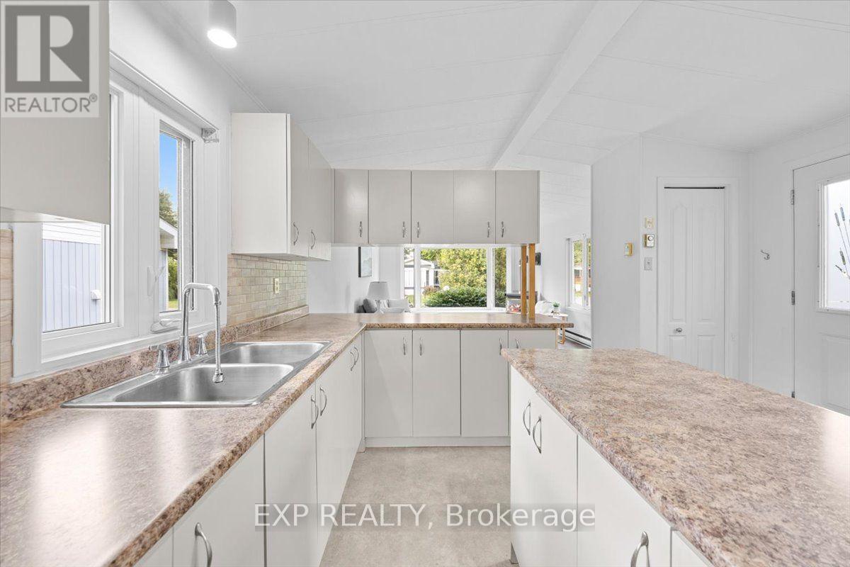 1036 Teena Colleen Private, Ottawa, Ontario  K4P 1C6 - Photo 10 - X13660472