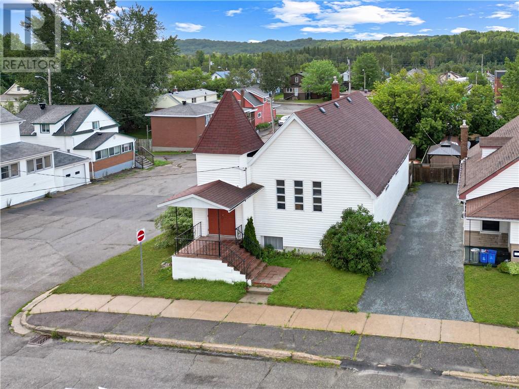 25 Bloor Street, Capreol, Ontario  P0M 1H0 - Photo 2 - 2129710