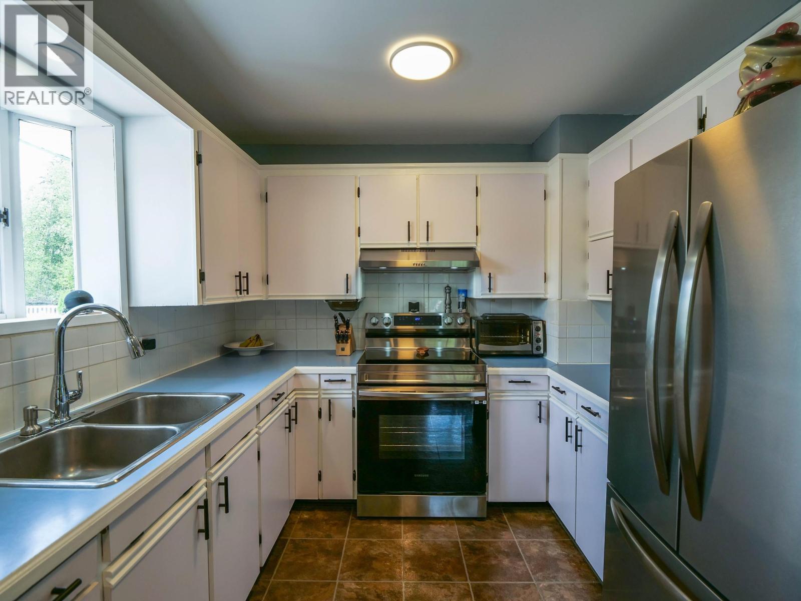1781 Maple Drive, Red Bluff / Dragon Lake, British Columbia  V2J 4A5 - Photo 30 - R3133061