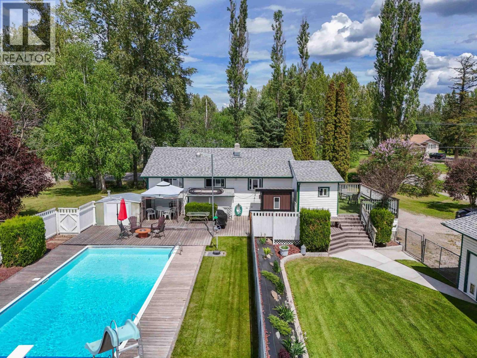 1781 Maple Drive, Red Bluff / Dragon Lake, British Columbia  V2J 4A5 - Photo 38 - R3133061