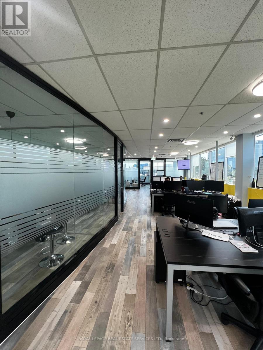 215-216 - 2550 Matheson Boulevard E, Mississauga, Ontario  L4W 4Z1 - Photo 5 - W13660474