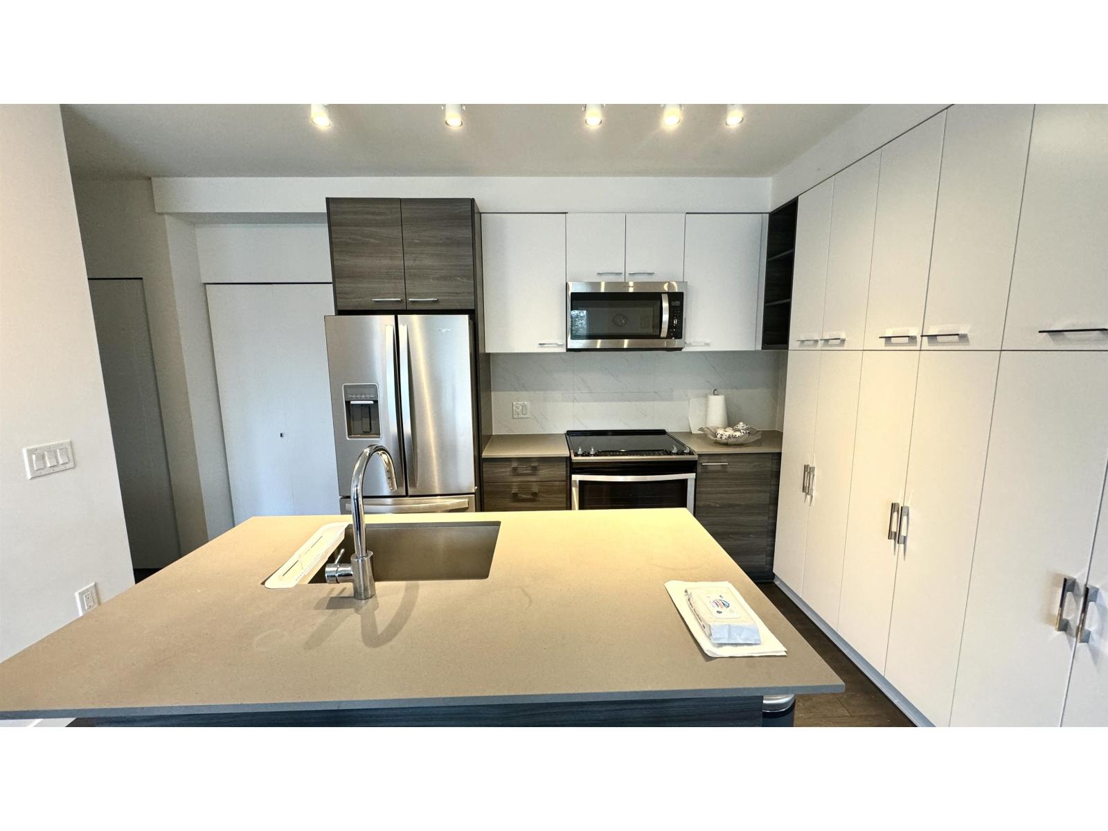 314 13963 105a Boulevard, Surrey, British Columbia  V3T 0M9 - Photo 4 - R3154590