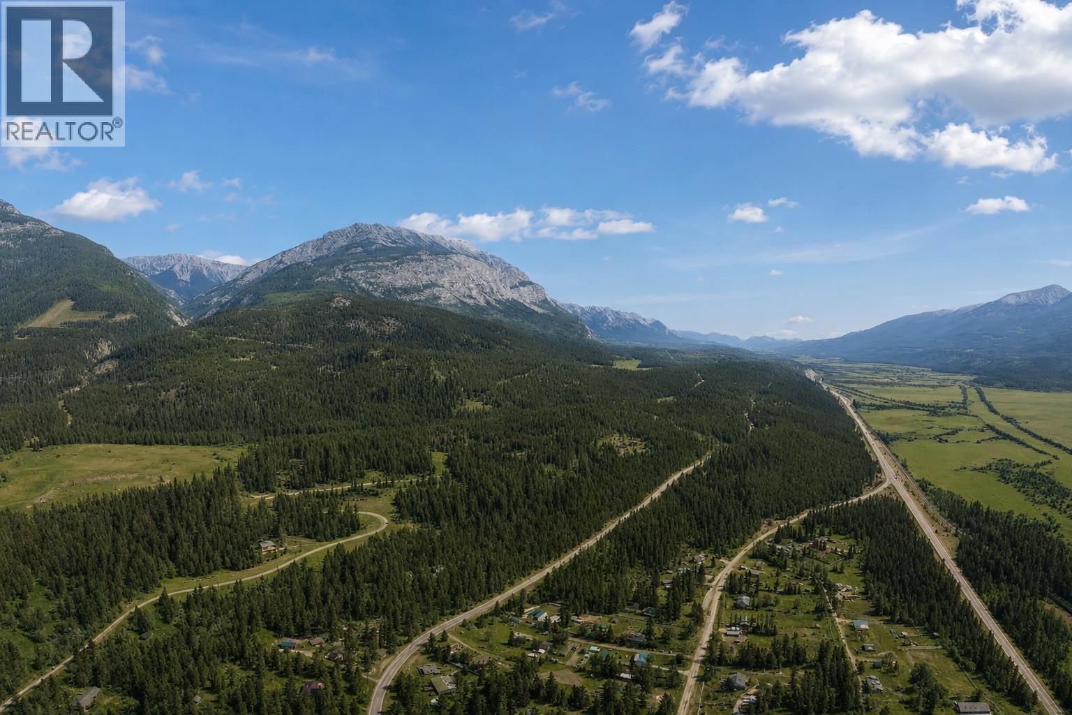 1260 Whitetail Drive, Golden, British Columbia  V0A 1H7 - Photo 8 - 10380602