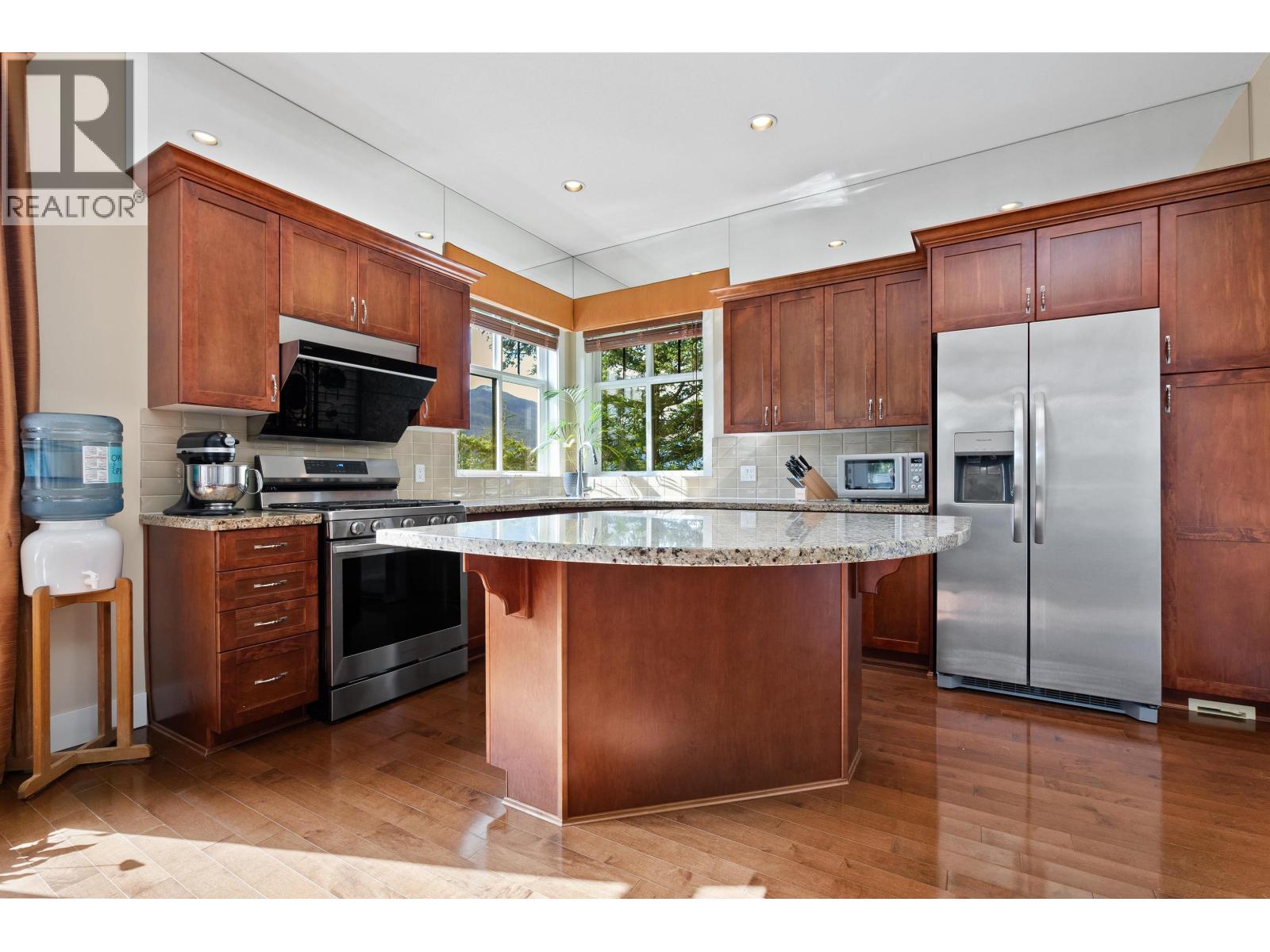 300 Ocean Crest Drive, West Vancouver, British Columbia  V0N 3Z2 - Photo 10 - R3129855