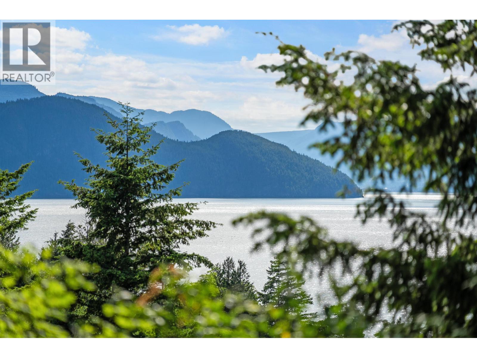 300 Ocean Crest Drive, West Vancouver, British Columbia  V0N 3Z2 - Photo 37 - R3129855