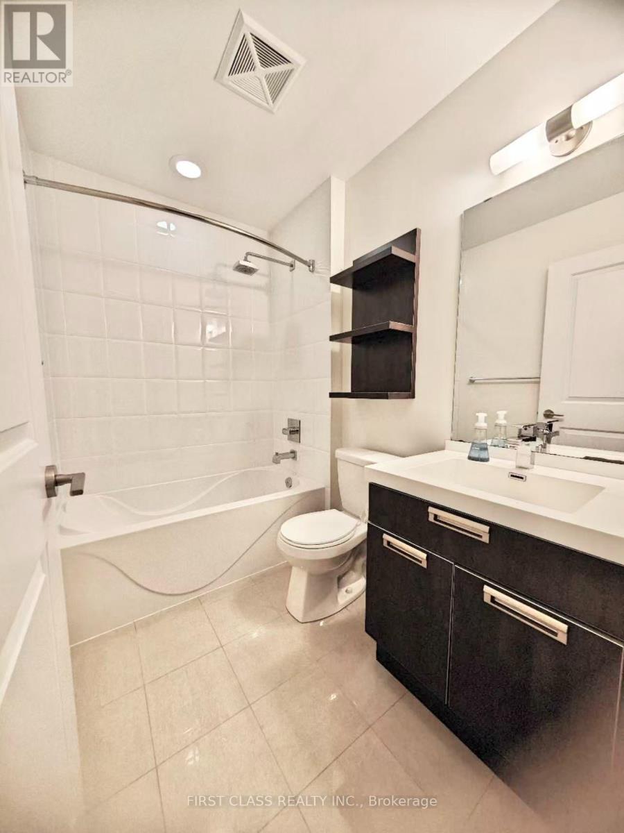 2502 - 28 Ted Rogers Way, Toronto, Ontario  M4Y 2J4 - Photo 28 - C13629764