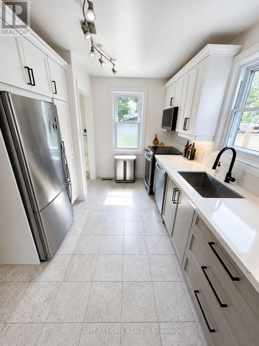 31 Dorothy Street, Hamilton, Ontario  L9A 3N9 - Photo 13 - X13596720