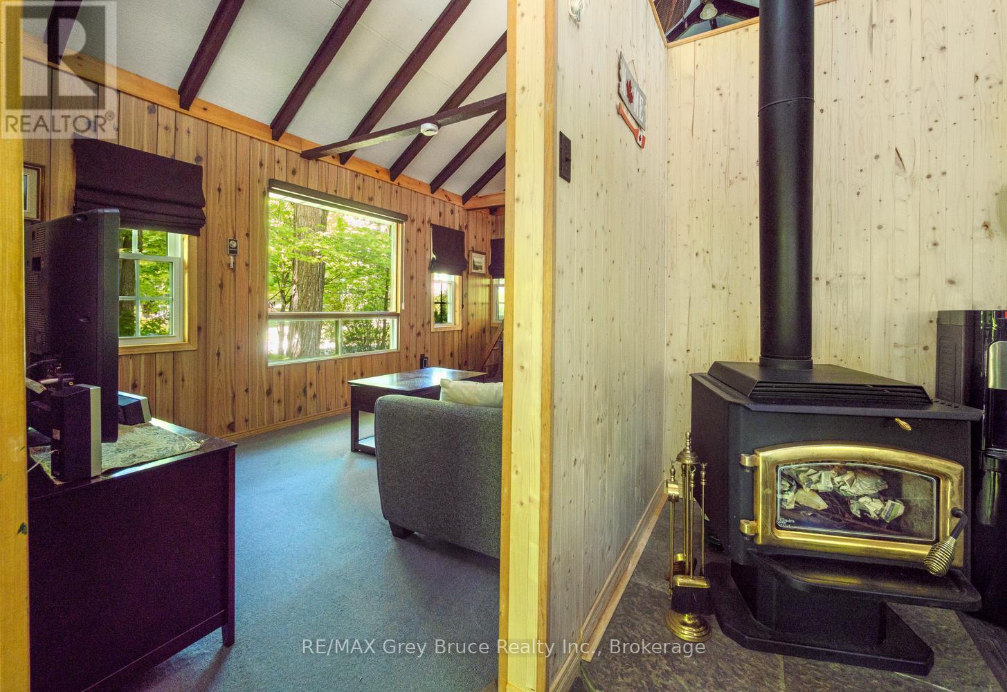112 Symon Avenue, South Bruce Peninsula, Ontario  N0H 2T0 - Photo 11 - X13660542