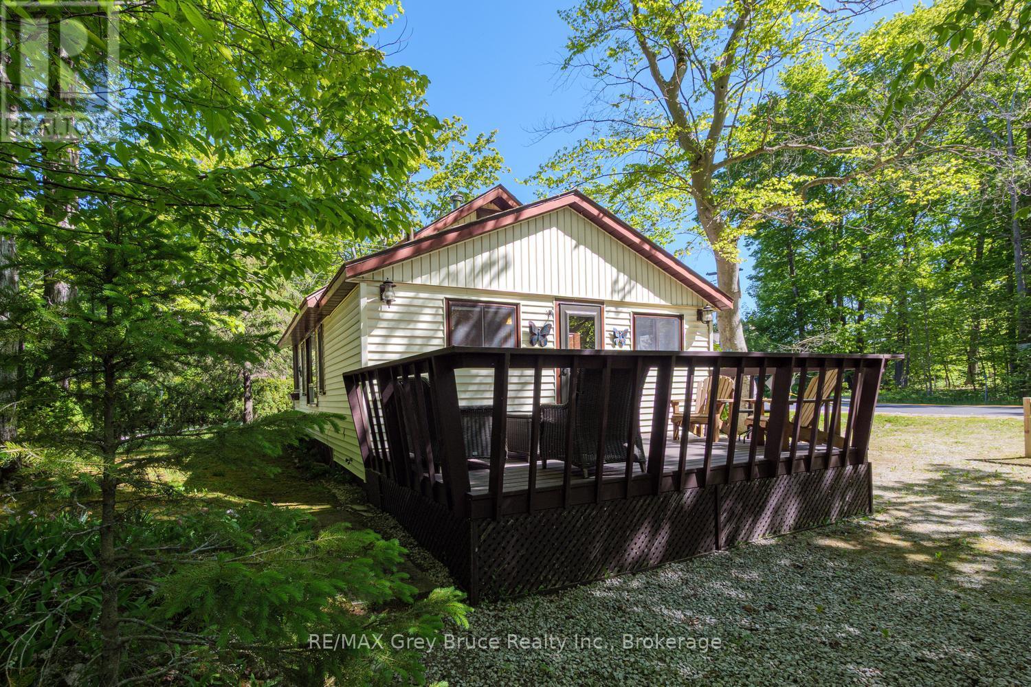 112 Symon Avenue, South Bruce Peninsula, Ontario  N0H 2T0 - Photo 30 - X13660542