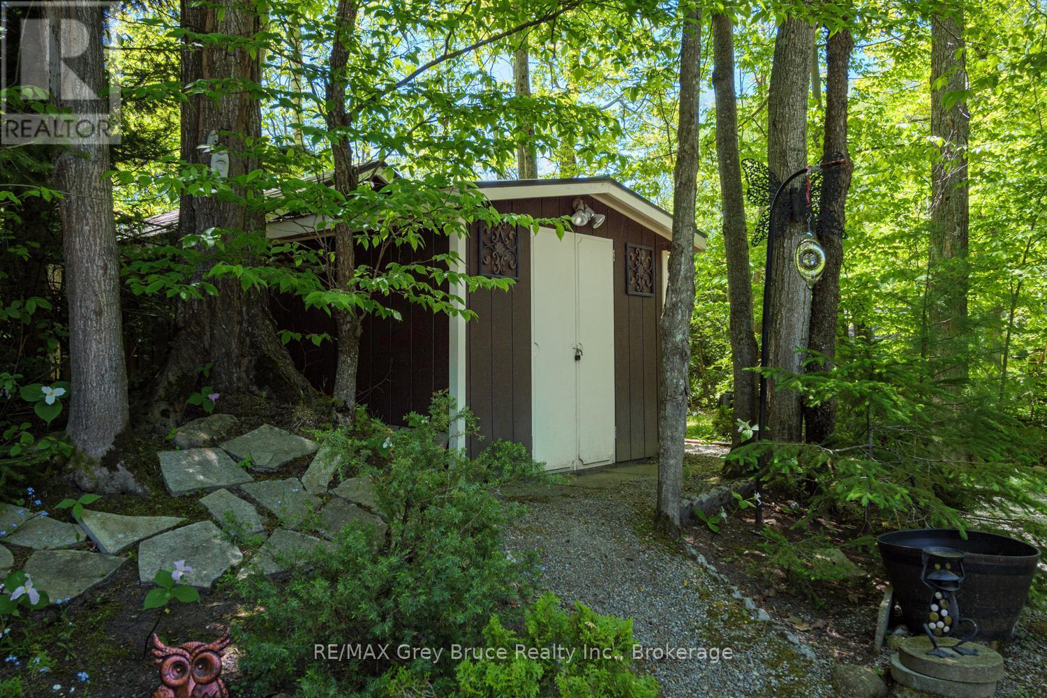 112 Symon Avenue, South Bruce Peninsula, Ontario  N0H 2T0 - Photo 35 - X13660542