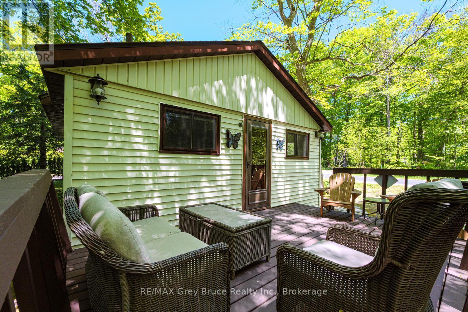 112 Symon Avenue, South Bruce Peninsula, Ontario  N0H 2T0 - Photo 4 - X13660542