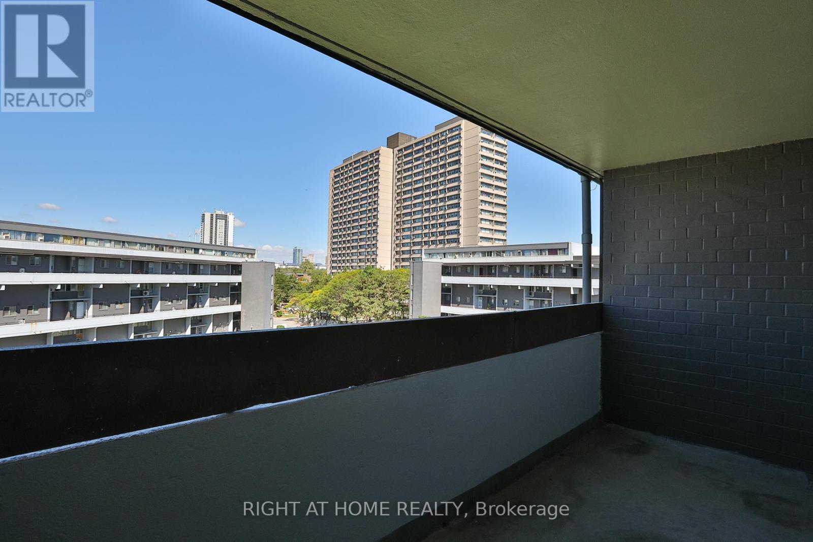 302 - 35 Sunny Glenway, Toronto, Ontario M3C 2Z5 - Photo 11 - C13660514