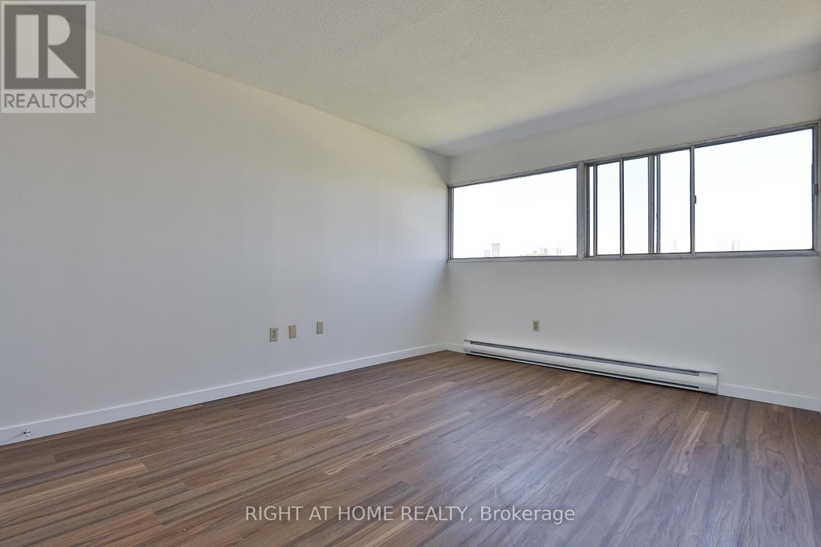 302 - 35 Sunny Glenway, Toronto, Ontario M3C 2Z5 - Photo 15 - C13660514