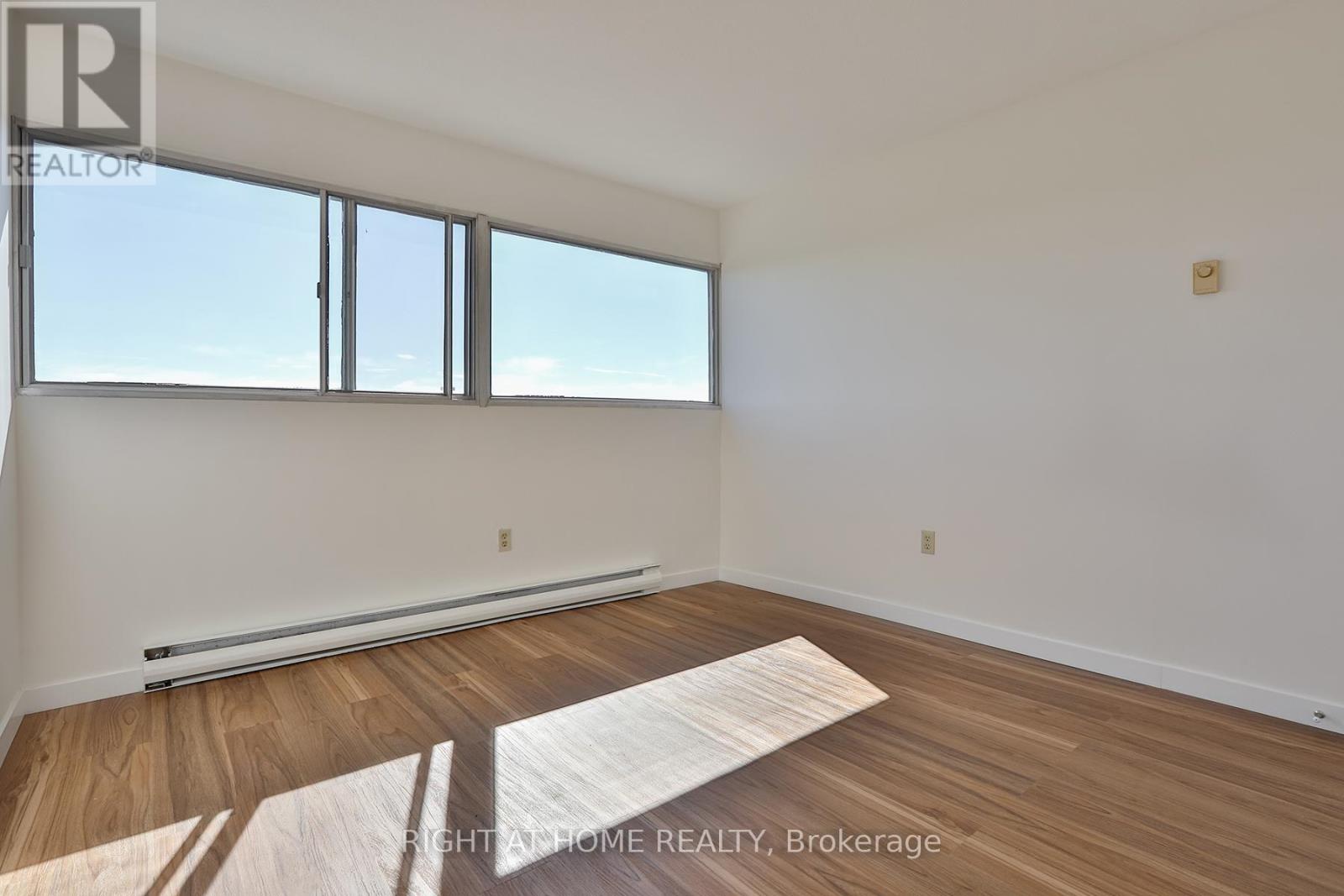 302 - 35 Sunny Glenway, Toronto, Ontario M3C 2Z5 - Photo 18 - C13660514