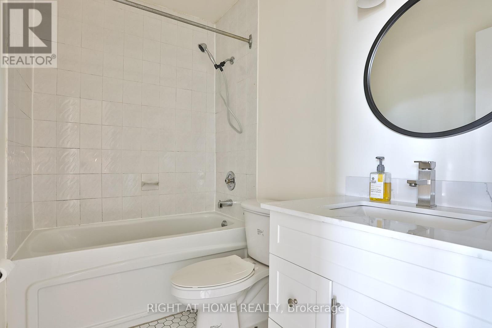 302 - 35 Sunny Glenway, Toronto, Ontario M3C 2Z5 - Photo 23 - C13660514