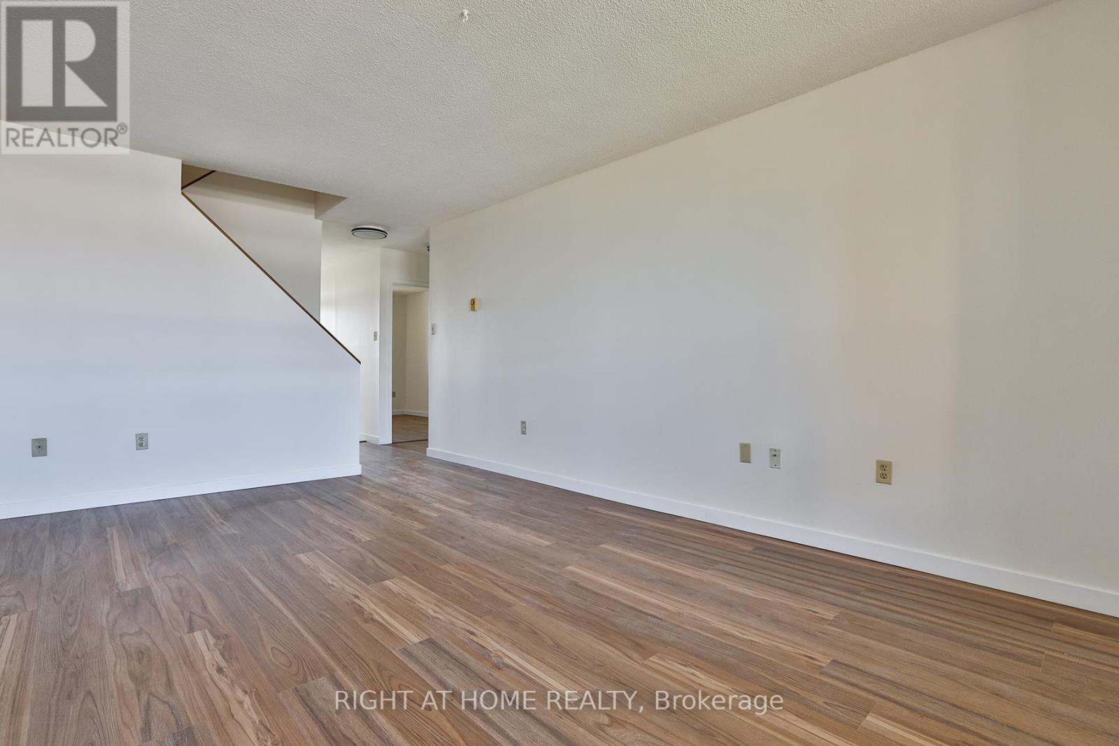 302 - 35 Sunny Glenway, Toronto, Ontario M3C 2Z5 - Photo 7 - C13660514