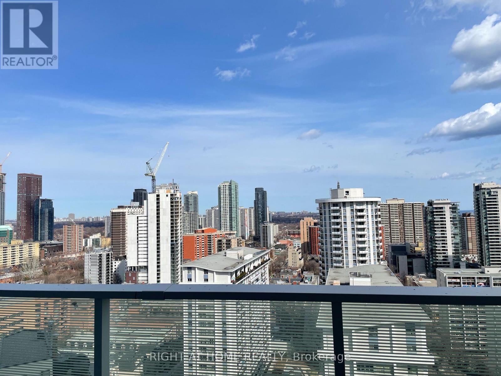 2206 - 501 YONGE STREET, Toronto, Ontario