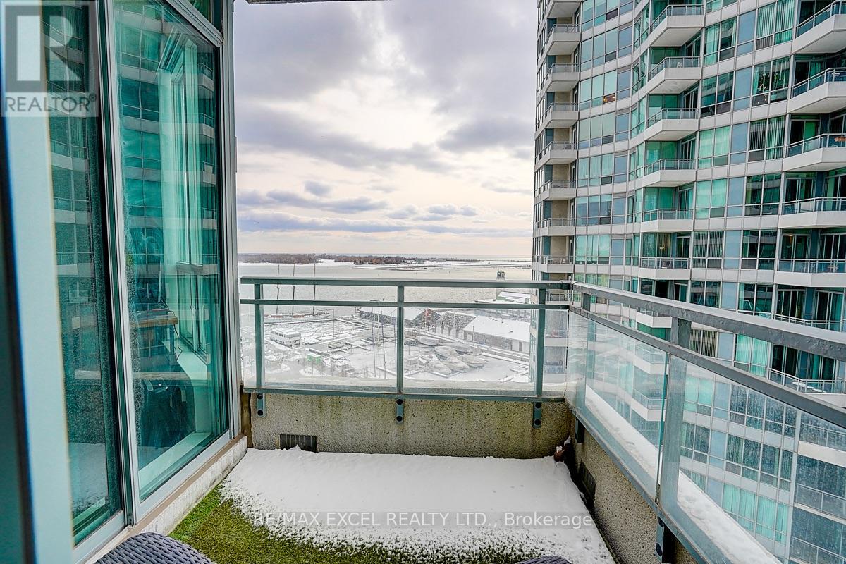 1710 - 228 Queens Quay W, Toronto (Waterfront Communities), Ontario  M5J 1B5 - Photo 12 - C13660562
