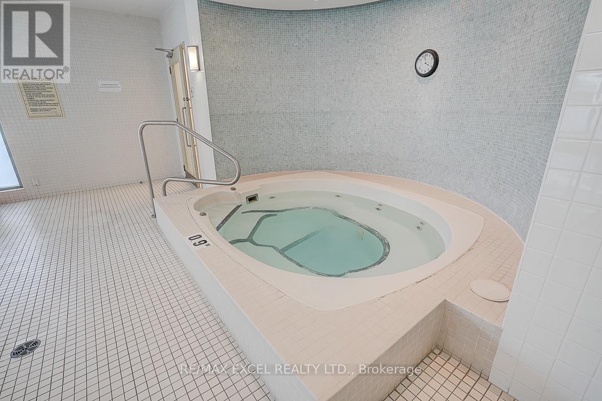 1710 - 228 Queens Quay W, Toronto (Waterfront Communities), Ontario  M5J 1B5 - Photo 22 - C13660562