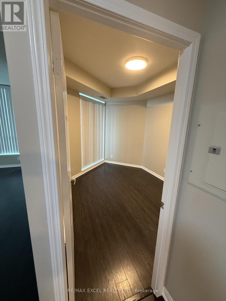 1710 - 228 Queens Quay W, Toronto (Waterfront Communities), Ontario  M5J 1B5 - Photo 3 - C13660562